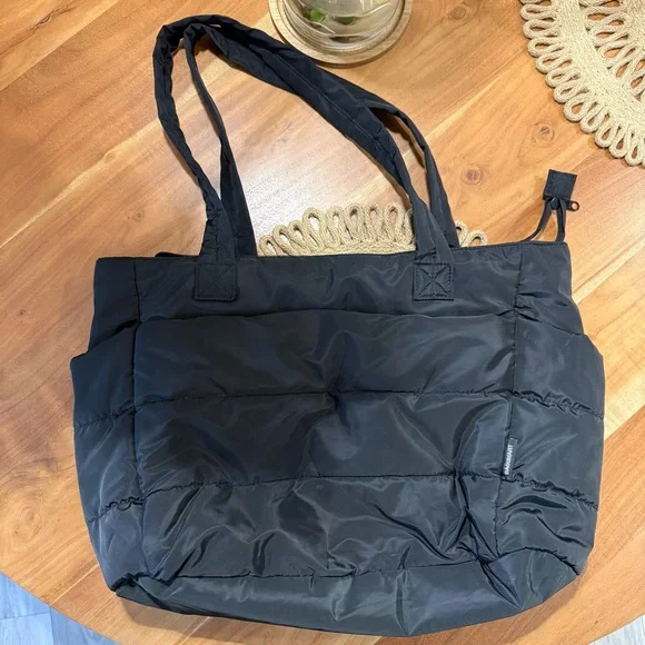 Bagsmart Black Quilted Tote Bag - Picture 4 of 5